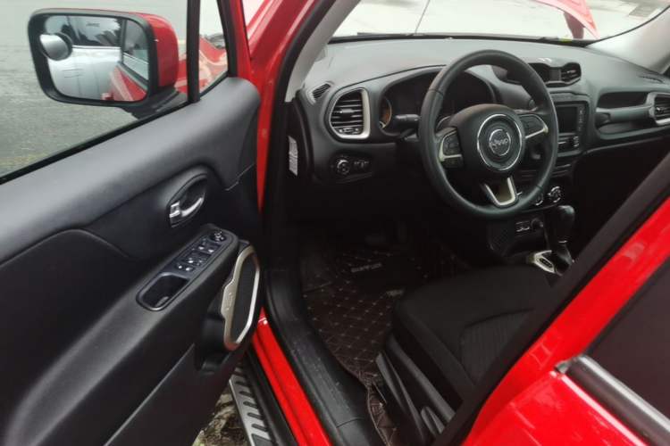 Used Jeep Renegade 2016 1.4T Automatic Jingneng Edition Driver Seat