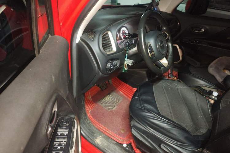 Used Jeep Renegade 2016 1.4T Automatic Jingneng Version+ Driver Seat