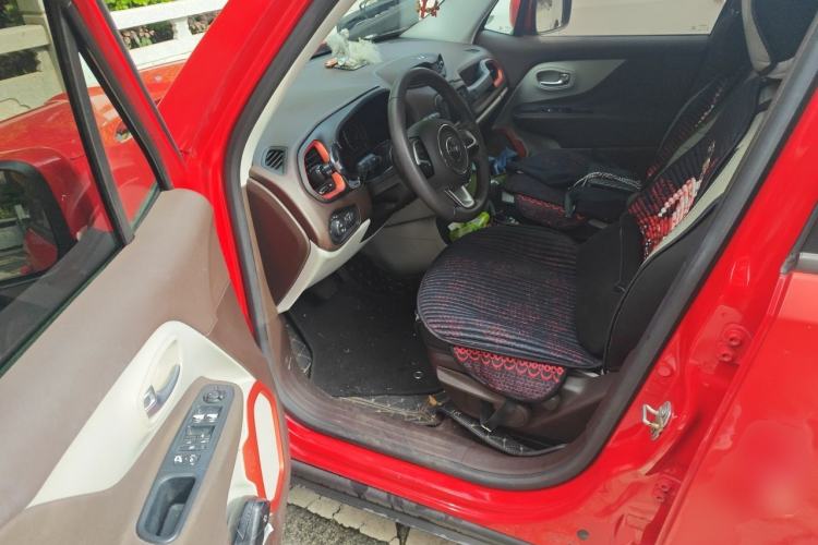 Used Jeep Renegade 2016 1.4T Automatic Jingneng Edition Driver Seat