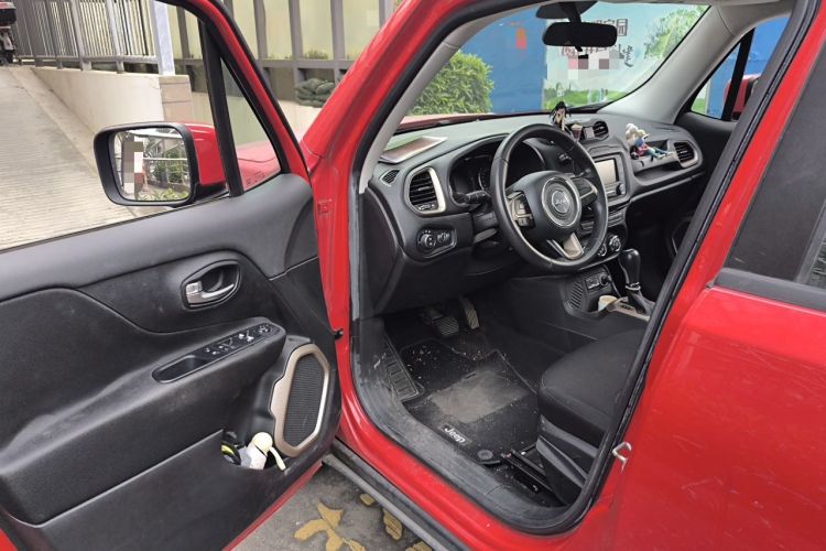 Used Jeep Renegade 2016 1.4T Automatic Jingneng Edition Driver Seat