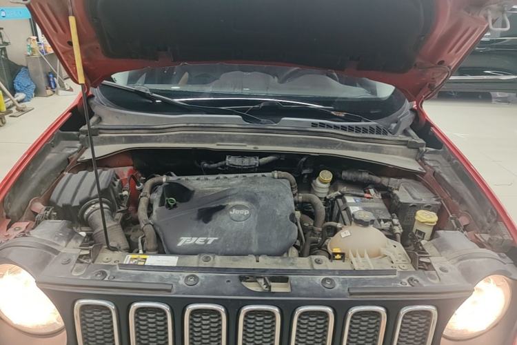 Used Jeep Renegade 2016 1.4T Automatic Jingneng Edition Engine Bay