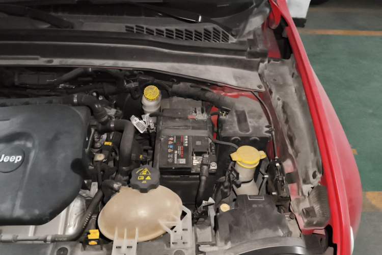 Used Jeep Renegade 2016 1.4T Automatic Jingneng Edition Engine Bay Left