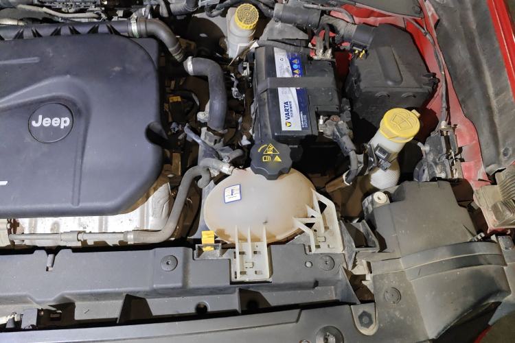 Used Jeep Renegade 2016 1.4T Automatic High-Energy Version Engine Bay Left