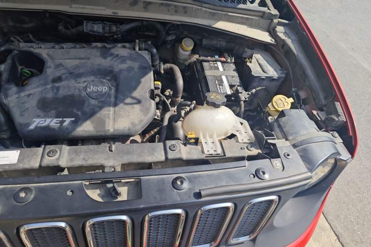 Used Jeep Renegade 2016 1.4T Automatic Jingneng Version+ Engine Bay Left