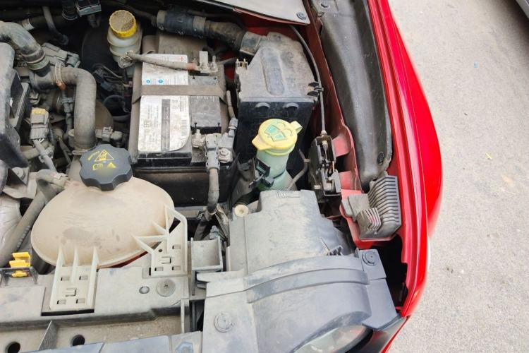 Used Jeep Renegade 2016 1.4T Automatic Jingneng Edition Engine Bay Left
