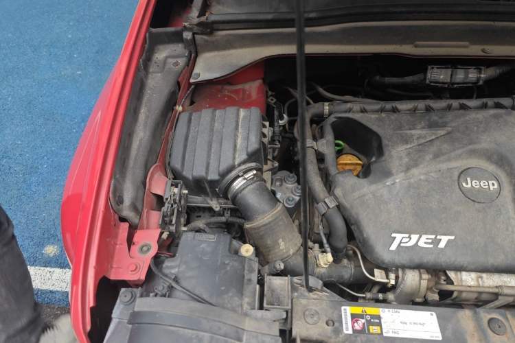 Used Jeep Renegade 2016 1.4T Automatic Jingneng Edition Engine Bay Right