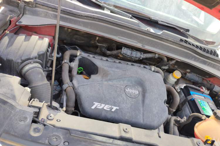 Used Jeep Renegade 2016 1.4T Automatic Jingneng Edition Engine Bay Right