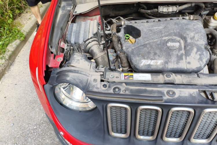 Used Jeep Renegade 2016 1.4T Automatic Jingneng Edition Engine Bay Right
