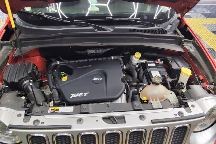 Used Jeep Renegade 2016 1.4T Automatic Smart Edition Engine Bay