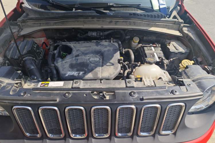 Used Jeep Renegade 2016 1.4T Automatic Jingneng Version+ Engine Bay