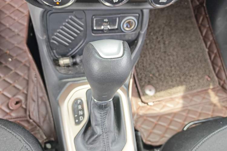 Used Jeep Renegade 2016 1.4T Automatic Jingneng Version+ Gear Lever