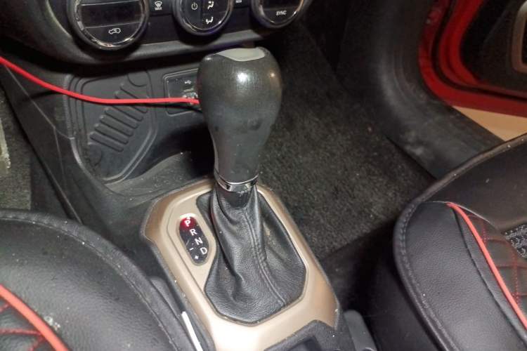 Used Jeep Renegade 2016 1.4T Automatic Jingneng Version+ Gear Lever