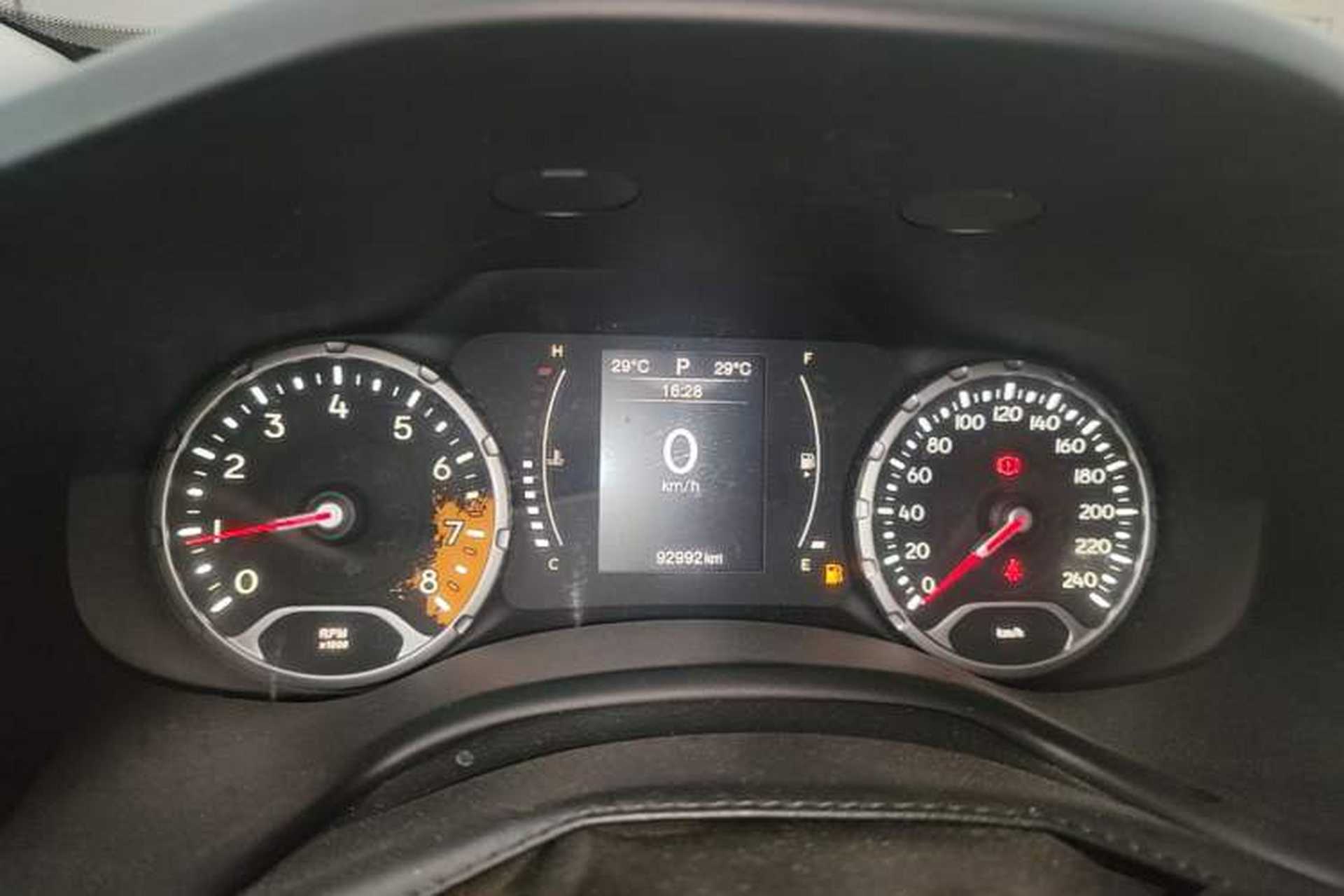 Used Jeep Renegade 2016 1.4T Automatic Jingneng Edition Instrument Cluster