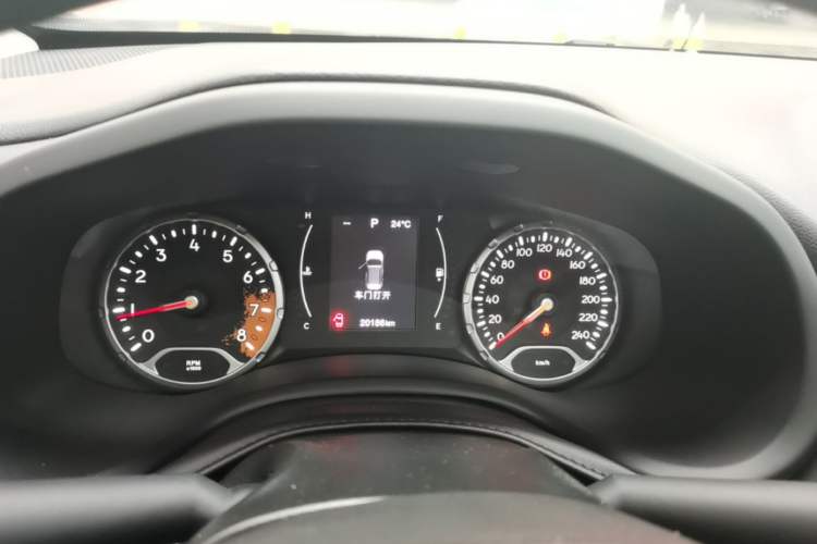 Used Jeep Renegade 2016 1.4T Automatic Jingneng Edition Instrument Cluster