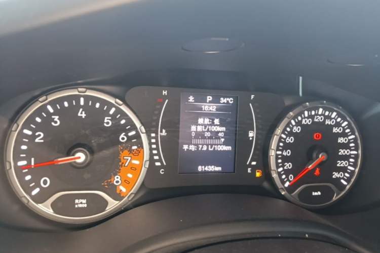 Used Jeep Renegade 2016 1.4T Automatic Jingneng Edition Instrument Cluster