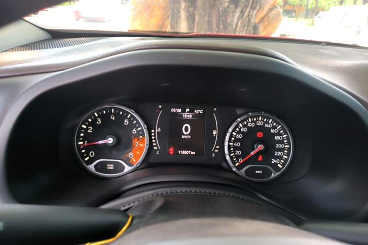 Used Jeep Renegade 2016 1.4T Automatic Jingneng Edition Instrument Cluster
