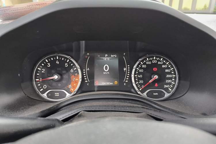 Used Jeep Renegade 2016 1.4T Automatic Jingneng Edition Instrument Cluster