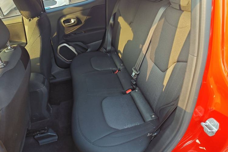 Used Jeep Renegade 2016 1.4T Manual Kinetic Edition Interior 1