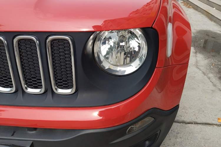 Used Jeep Renegade 2016 1.4T Automatic Kinetic Edition Left Front Headlight