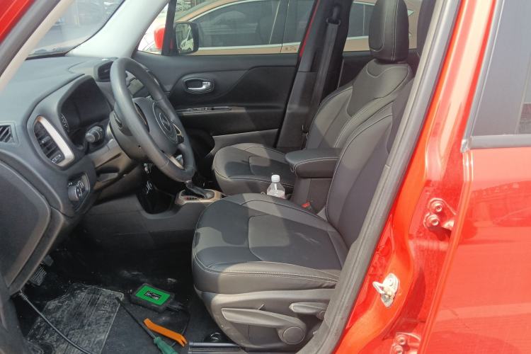 Used Jeep Renegade 2016 1.4T Automatic Jingneng Edition Left Front Seat