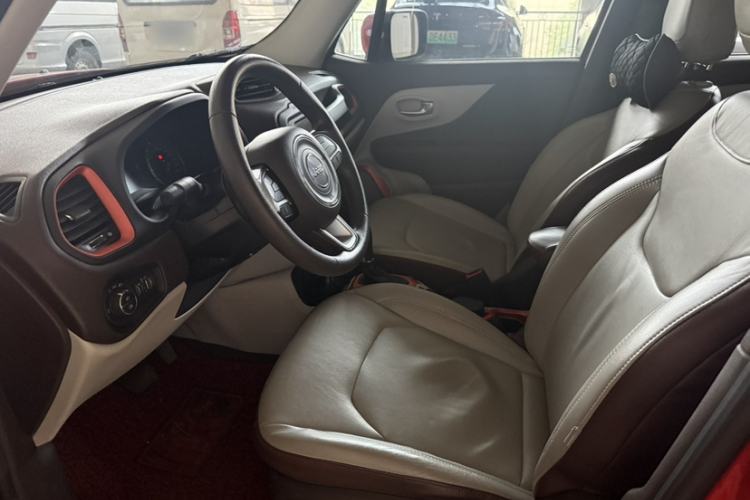 Used Jeep Renegade 2016 1.4T Automatic Jingneng Edition Left Front Seat