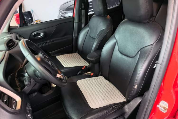 Used Jeep Renegade 2016 1.4T Automatic Jingneng Edition Left Front Seat