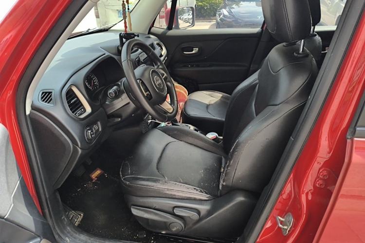 Used Jeep Renegade 2016 1.4T Automatic Jingneng Edition Left Front Seat