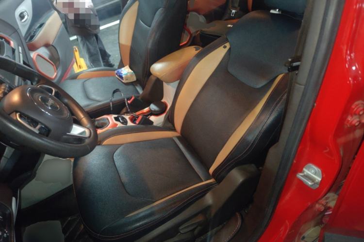 Used Jeep Renegade 2016 1.4T Automatic Jingneng Edition Left Front Seat