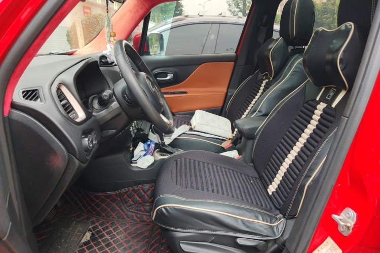 Used Jeep Renegade 2016 1.4T Automatic Jingneng Edition Left Front Seat