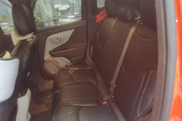 Used Jeep Renegade 2016 1.4T Automatic Jingneng Version+ Left Rear Seat