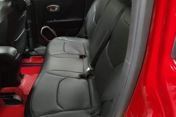 Used Jeep Renegade 2016 1.4T Automatic Jingneng Version+ Left Rear Seat