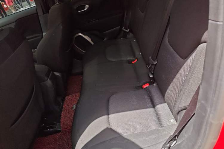 Used Jeep Renegade 2016 1.4T Automatic Jingneng Version+ Left Rear Seat