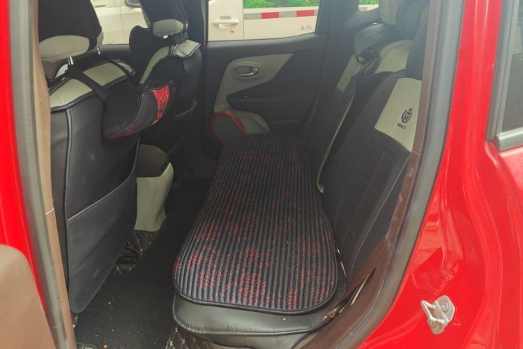 Used Jeep Renegade 2016 1.4T Automatic Jingneng Edition Left Rear Seat