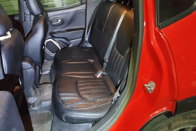 Used Jeep Renegade 2016 1.4T Automatic High-Energy Version Left Rear Seat