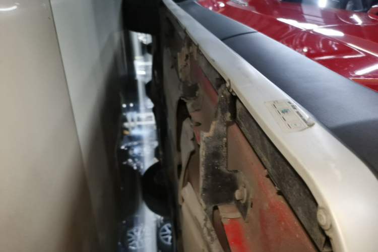 Used Jeep Renegade 2016 1.4T Automatic Smart Edition Left Side Sill