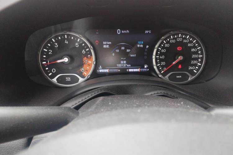 Used Jeep Renegade 2016 1.4T Automatic Jingneng Version+ Odometer Close Up