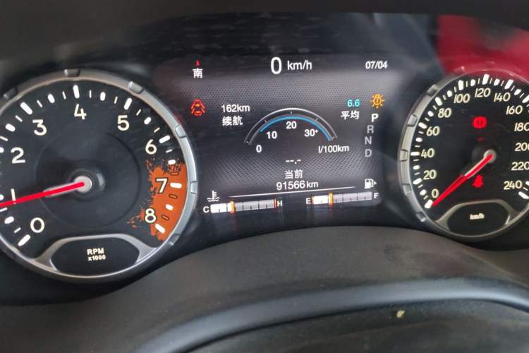Used Jeep Renegade 2016 1.4T Automatic Jingneng Version+ Odometer Close Up