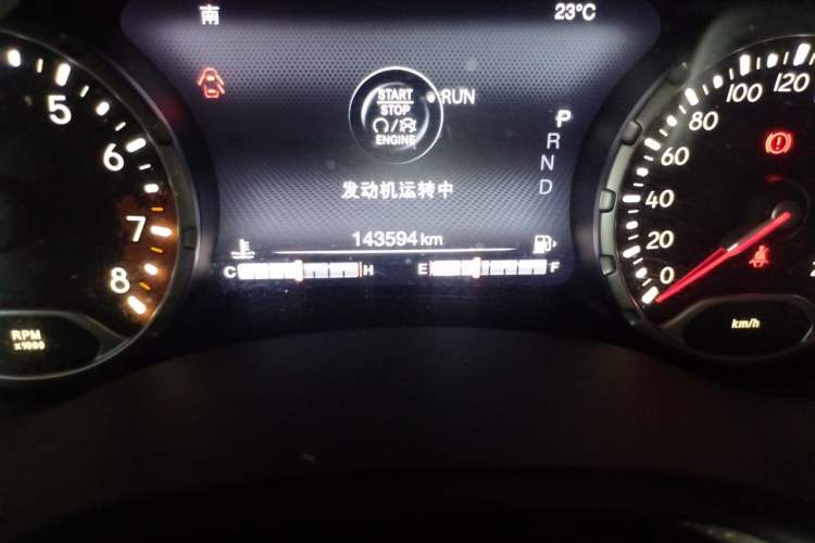 Used Jeep Renegade 2016 1.4T Automatic Jingneng Version+ Odometer Close Up