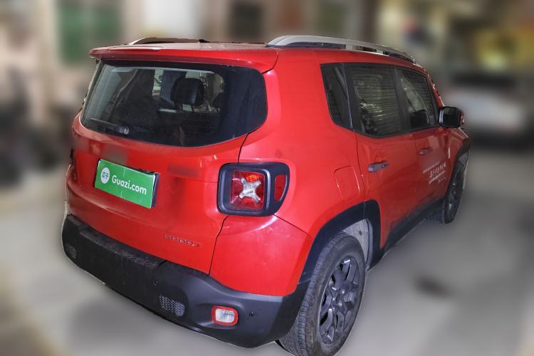 Used Jeep Renegade 2016 1.4T Automatic High-Energy Version Rear Right 45 Deg