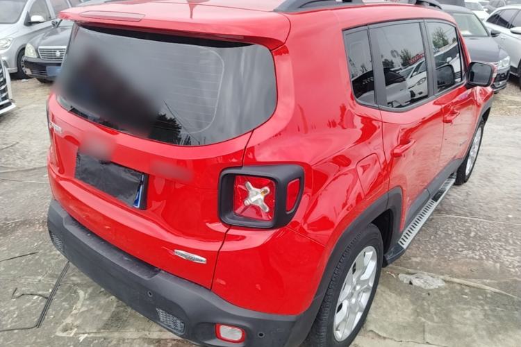 Used Jeep Renegade 2016 1.4T Automatic High-Energy Version Rear Right 45 Deg