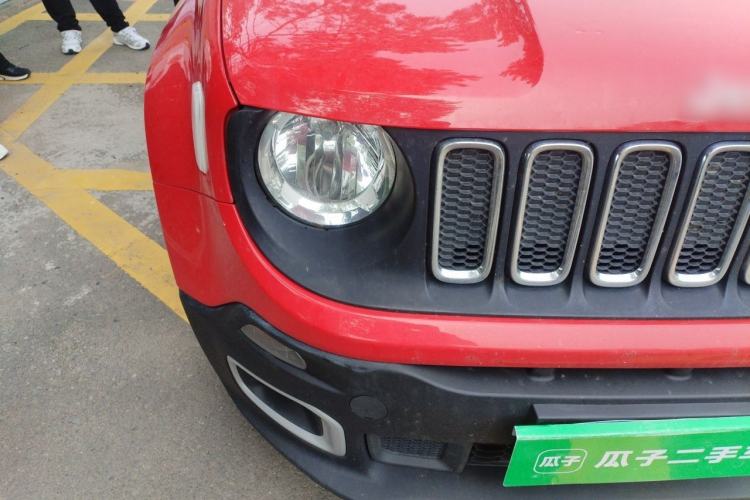Used Jeep Renegade 2016 1.4T Automatic Jingneng Version+ Right Front Headlight