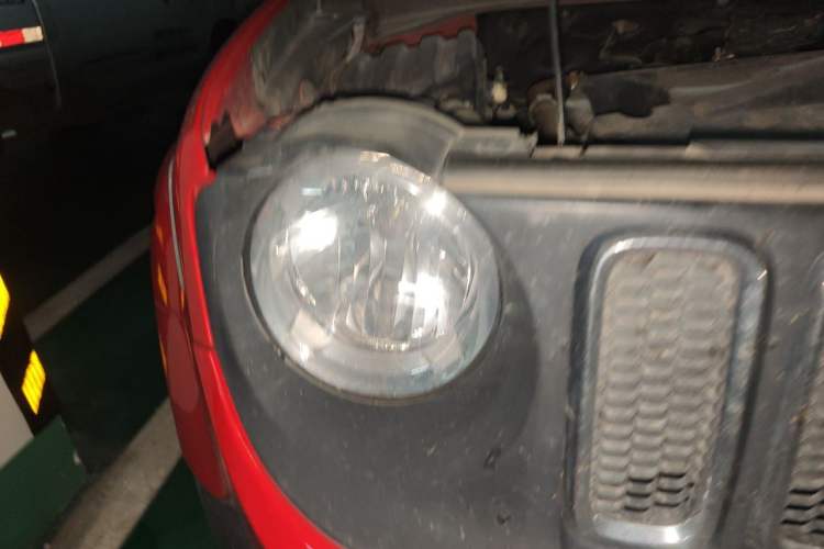 Used Jeep Renegade 2016 1.4T Automatic Jingneng Version+ Right Front Headlight