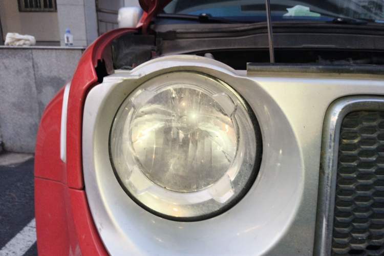 Used Jeep Renegade 2016 1.4T Automatic Smart Edition Right Front Headlight