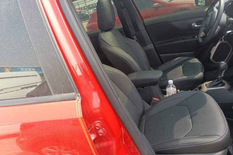 Used Jeep Renegade 2016 1.4T Automatic Jingneng Edition Right Front Seat