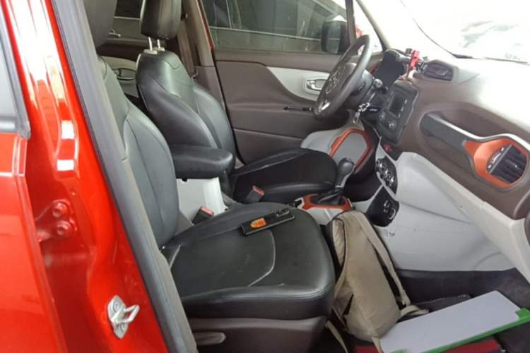 Used Jeep Renegade 2016 1.4T Automatic Jingneng Edition Right Front Seat