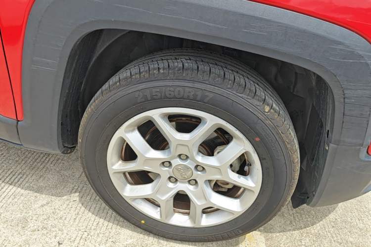 Used Jeep Renegade 2016 1.4T Automatic Jingneng Version+ Right Front Wheel Hub