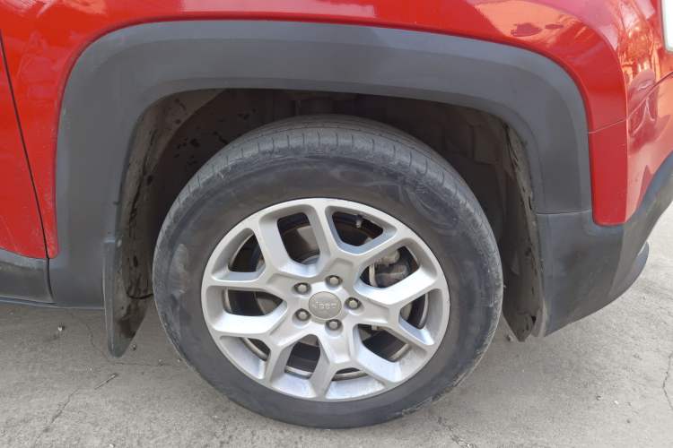 Used Jeep Renegade 2016 1.4T Automatic High-Energy Version Right Front Wheel Hub