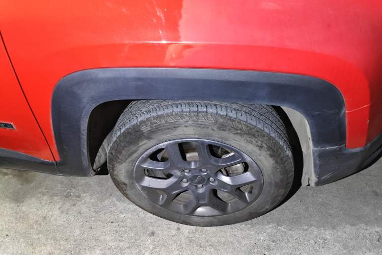 Used Jeep Renegade 2016 1.4T Automatic High-Energy Version Right Front Wheel Hub