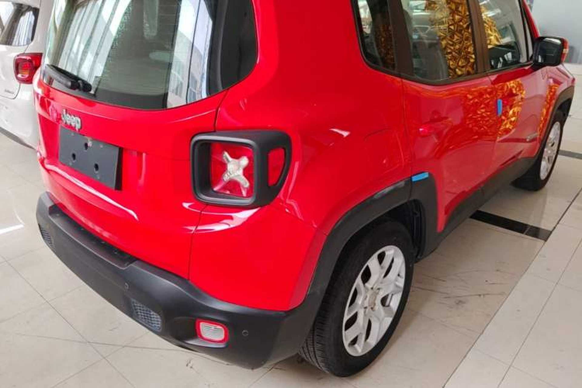 Used Jeep Renegade 2016 1.4T Automatic Jingneng Edition Right Rear Taillight