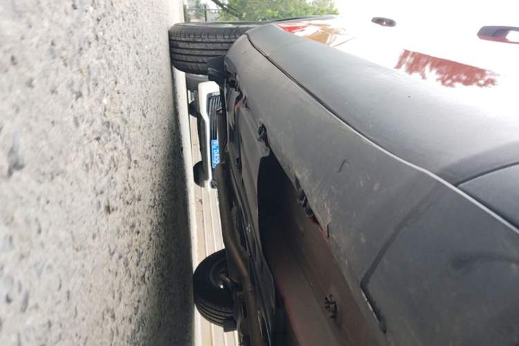 Used Jeep Renegade 2016 1.4T Automatic Kinetic Edition Right Side Sill